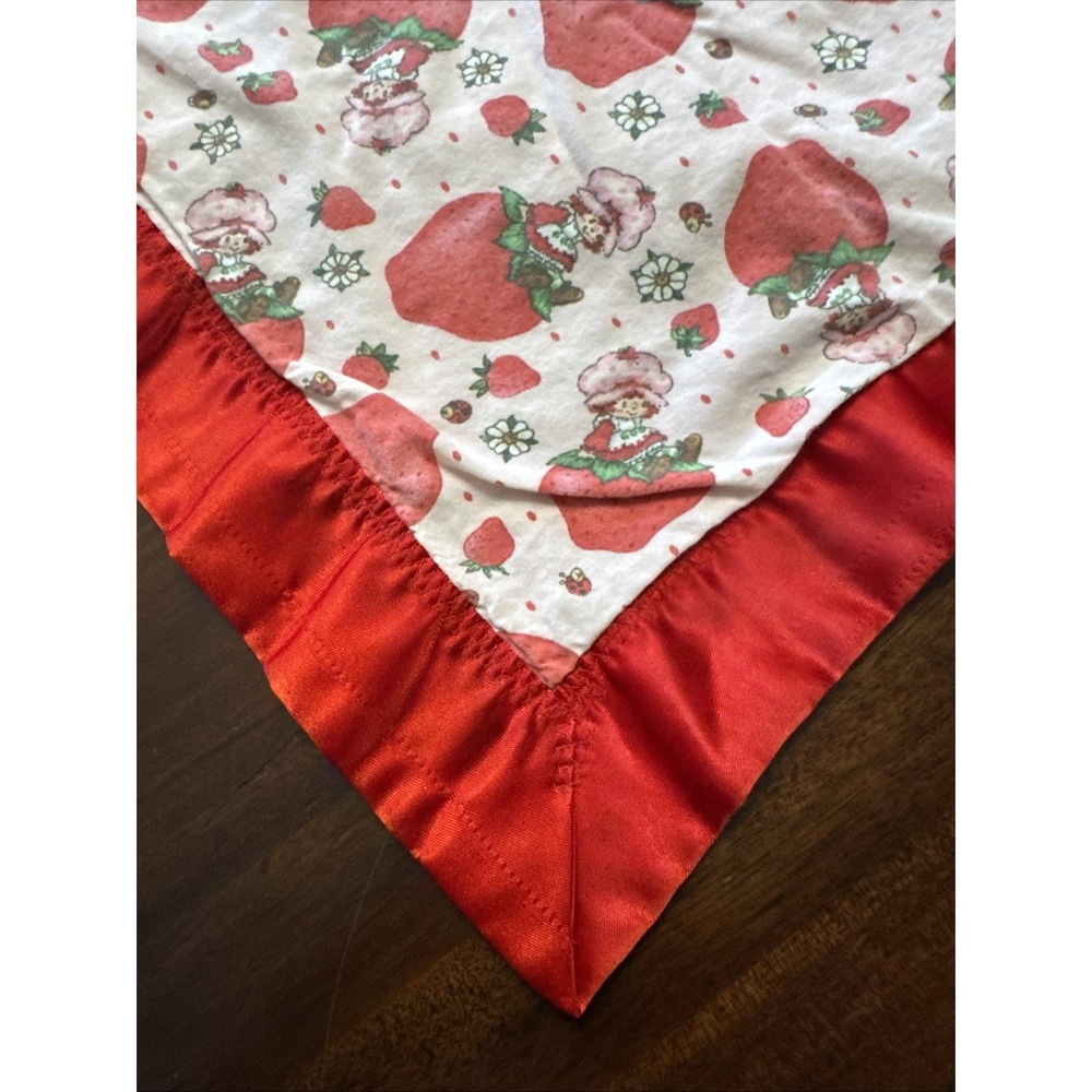 Vintage 70s Strawberry Shortcake Flannel Blanket with Satin Trim Toddler Girls